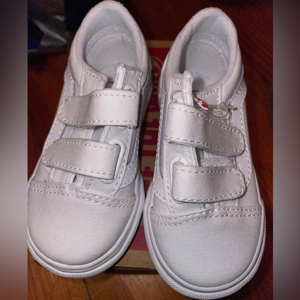 Vans Old Skool V Skate Shoe - Baby / Toddler - White